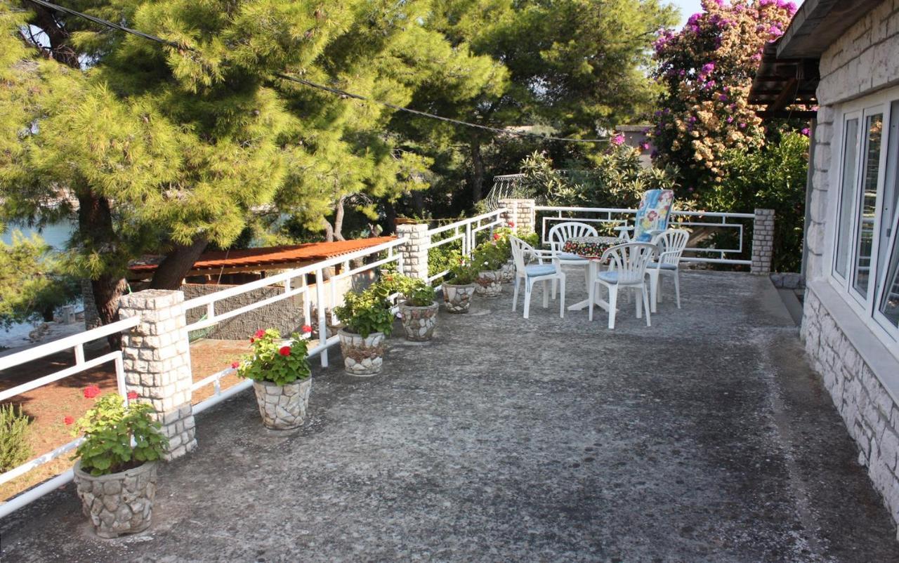 Apartments By The Sea Necujam, Solta - 5186 Stomorska Eksteriør billede