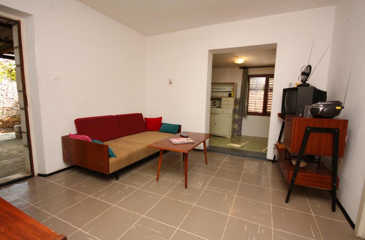 Apartments By The Sea Necujam, Solta - 5186 Stomorska Eksteriør billede